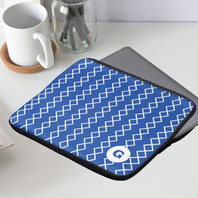Blue Monogram Geometric Laptop sleeve (Skapare uppladdad)