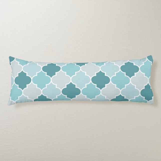 Blue Moroccan Trellis, Latticwork, Quatrefoil Kroppskudde (Framsidan)