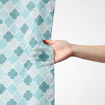 Blue Moroccan Trellis, Latticwork, Quatrefoil Sjal<br><div class="desc">Elegant,  snyggt och sofistikerad marockansk trellis mönster i blå färg. Modern gåva och trendig,  perfekt för det latetiska älskare i ditt liv.</div>