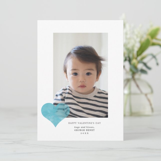 Blue Painterly Heart Modern Alla hjärtans dag Foto Julkort (Stående Fram)