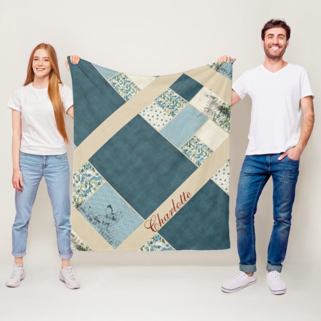 Blue Patchwork Fleece Blanket (På plats)
