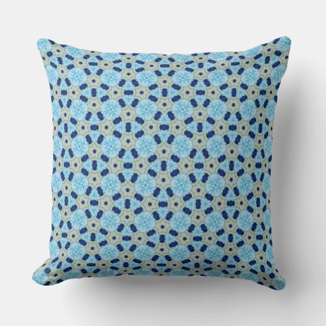 Blue Petal Harmony Throw Pillow Kudde (Framsida)