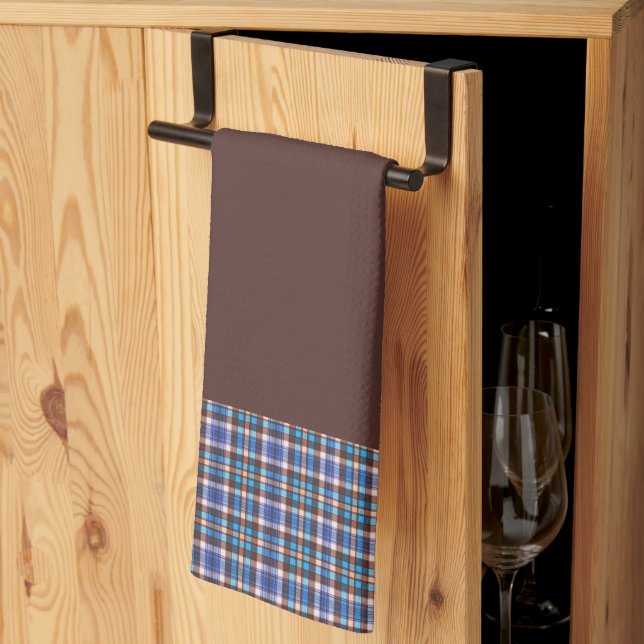 Blue Plaid Borders on Brown Kökshandduk (Thirds Fold)