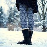 Blue Poinsettia Minimal Classial Stollig jul Leggings<br><div class="desc">Den här enkla och minimala designen har min blåa poinsettia i hand plockade på en mörk blått bakgrund för klassisk vibe som framkallar nostalgi från julen medan handen illustrerade inslag ge en aning av stollig. Originalkonst av Malissa Melrose.</div>