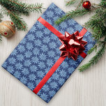 Blue Poinsettia Minimal Classial Stollig jul Presentpapper<br><div class="desc">Den här enkla och minimala designen har min blåa poinsettia i hand plockade på en mörk blått bakgrund för klassisk vibe som framkallar nostalgi från julen medan handen illustrerade inslag ge en aning av stollig. Originalkonst av Malissa Melrose.</div>