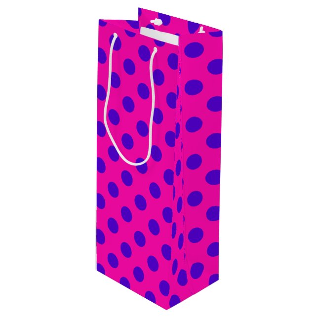 Blue polka dots on fuchsia (Framsidan Vinklad)