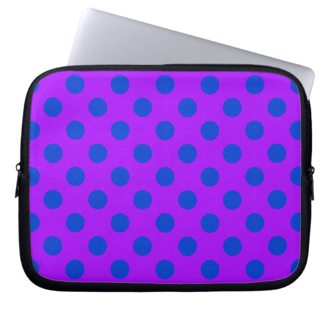 Blue polka dots på lila laptop sleeve (Framsidan)