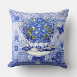 Blue Porcelain Kopp och Flowers Dekorativ kudde