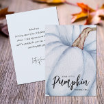 Blue Pumpkin Fall Pojke Tack Kort<br><div class="desc">En stor blå pumpa lyfter fram framsidan av den söta pojken baby med stort tack för ditt meddelande på baksidan. (Finns även i rosa,  vitt och mynta.) MATCHING-objekt i vår samling.</div>