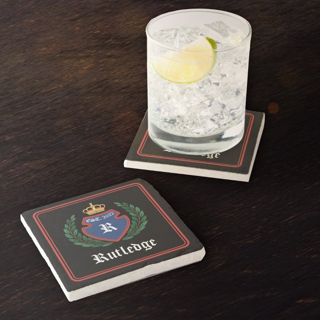 Blue Red Monogrammed Vapensköld Krona Laurel Wand Stenunderlägg (Skapare uppladdad)