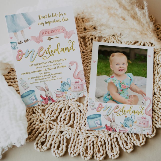 Blue Rosa Photo Alice i Onederland 1:a födelsedage Inbjudningar (Alice in Onederland 1st Birthday Invitation Girl, With Photo Alice In Wonderland 1st Birthday Invite)
