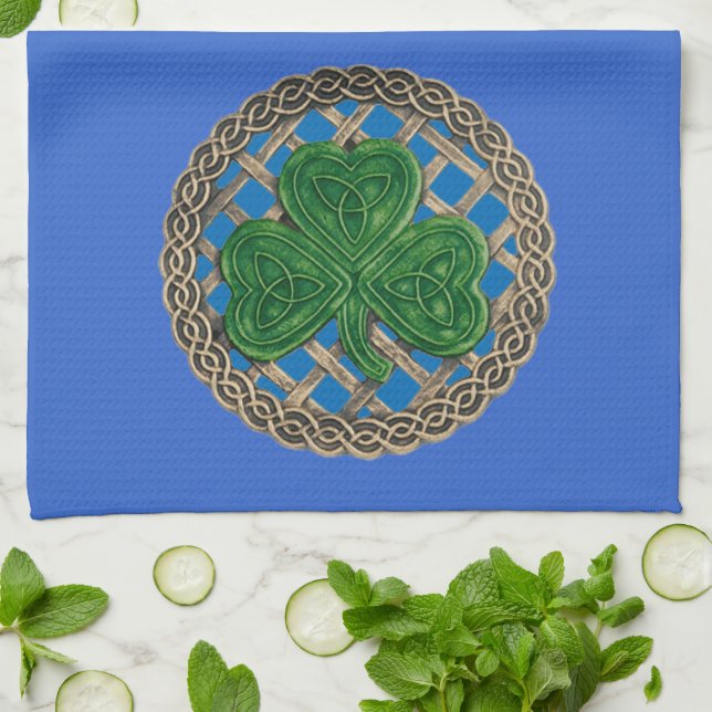 Blue Shamrock on Celtic Knots Kitchen Towel Kökshandduk (Vikta)