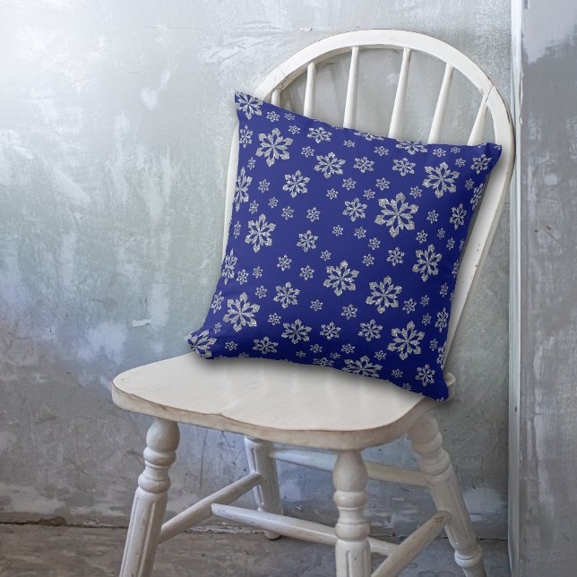 Blue Silver Snowflake Kudde (Skapare uppladdad)