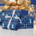 Blue Tecknad Snögubbe Helgdag Lycklig Hanukkah Presentpapper<br><div class="desc">Helgdag för den Anpassningsbarna vinterkålen i Cute Blue Tecknad Snögubbe Personlig Lycklig Hanukkah Wrapping Papper Gift Wrap Circle Design. Kan anpassas för att ändra bakgrunden till färg. Är vinden att blåsa över minister Snögubbe eller förlorade han bara sin balans? Uttrycket "oålig" på hans snönära lilla ansikte får mig att le....</div>