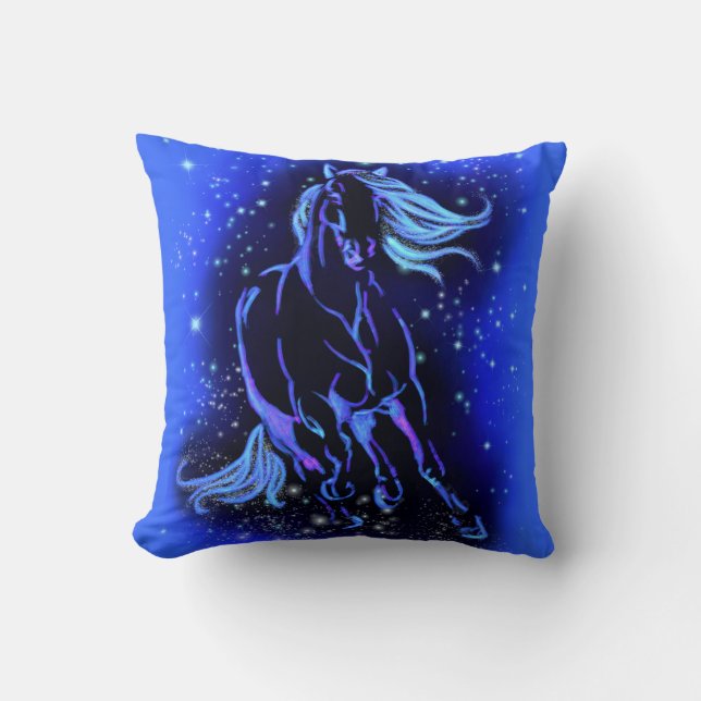 Blue Throw Pillow Horse Running At Starry Night  Kudde (Framsida)
