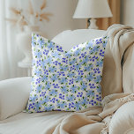 Blue Watercolor Blommigt Garden Dekorativ kudde<br><div class="desc">Upp med ditt spel för hemmabruk med den vackra blå Blommigten Garden dekorativ kudde.</div>