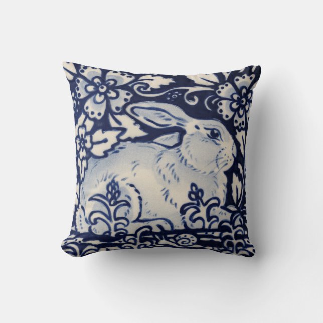 Blue White Resting Rabbit Hare Navy Chinoiserie Kudde (Framsida)