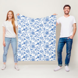 Blue White Vintage Toile Floral Fleecefilt