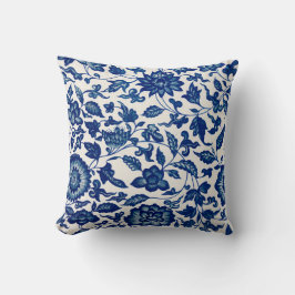 Blue White Wildflower French Country Chinoiserie  Kudde