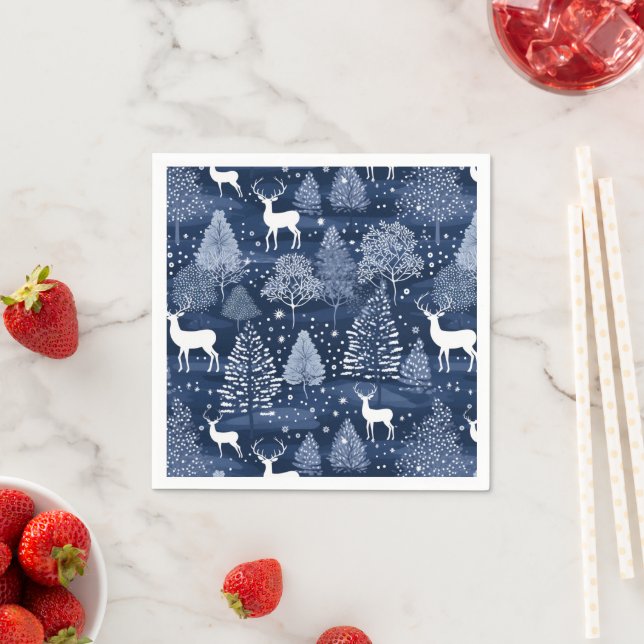 Blue Winter Woodland Christmas Reindeer Holiday Pappersservett (Insitu)
