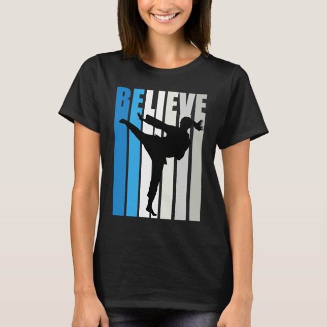 Blue Womens Believe Karate Motivational Retro Grap T Shirt (Framsida)