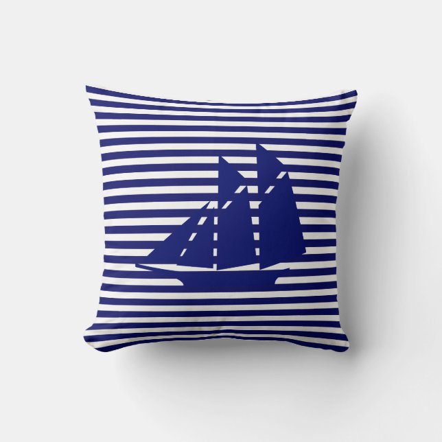Blue Yacht på Blue White Stripe Kudde (Framsida)