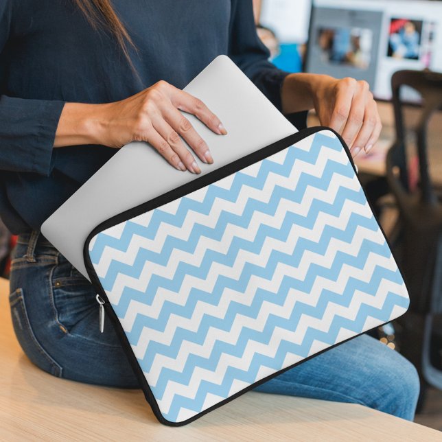 Blue Zigzag, Blue Chevron, Geometric Mönster Laptop Fodral (Skapare uppladdad)
