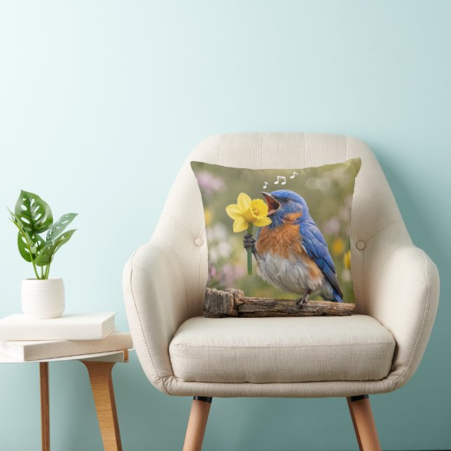 Bluebird Singing Into a Yellow Daffodil Kudde (Stol)