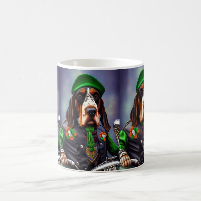 Bluetick Coonhound Driving Bike St. Patrick's Day Kaffemugg (Center)