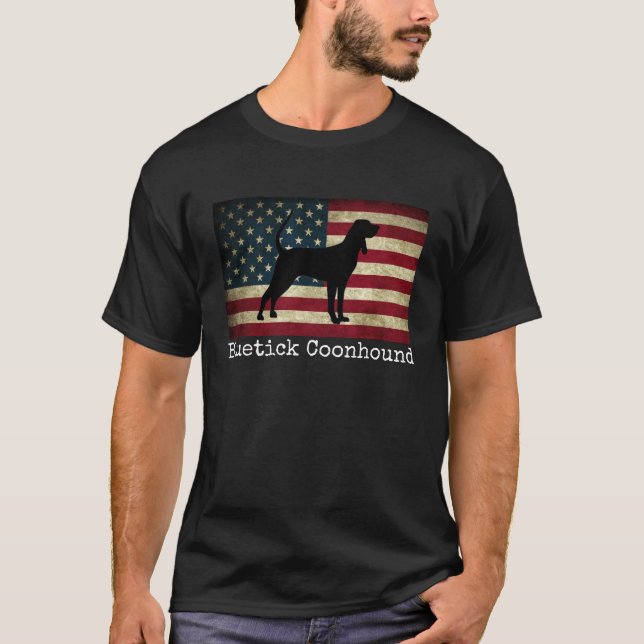 Bluetick Coonhound med amerikanska flaggan T Shirt (Framsida)