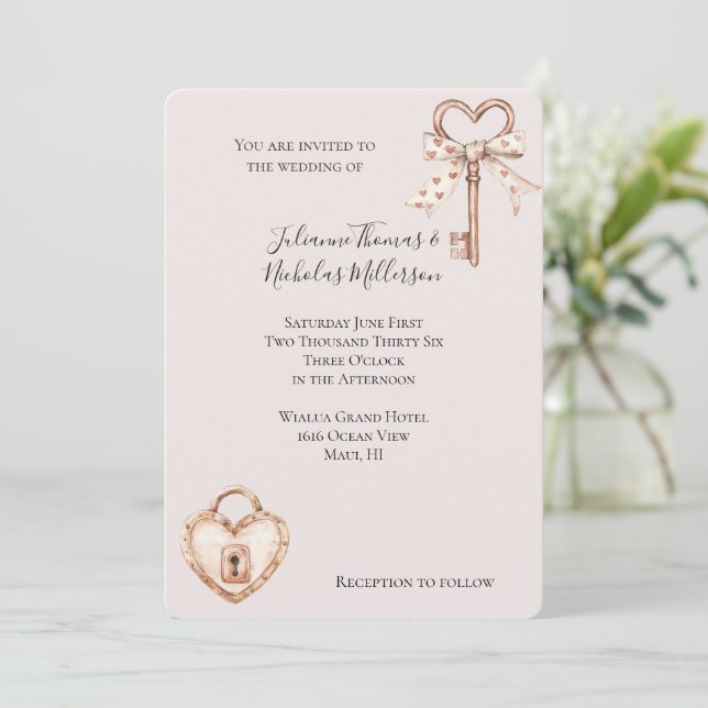 Blush Key To My Heart Wedding Inbjudningar (Stående Fram)
