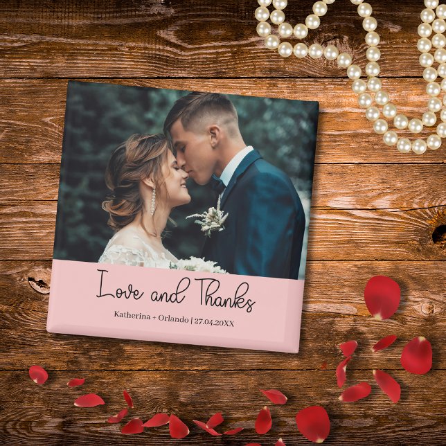 Blush Pink Elegant Wedding Love and Thanks Photo Magnet (Skapare uppladdad)