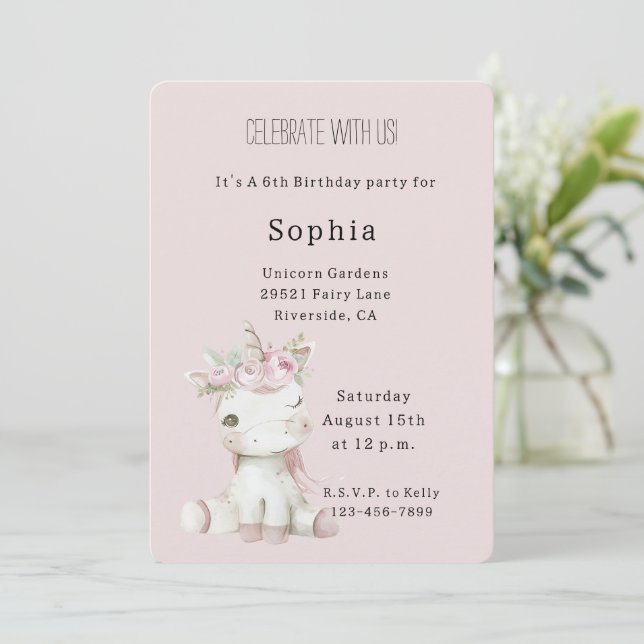 Blush Pink Floral Unicorn Birthday Inbjudningar (Stående Fram)