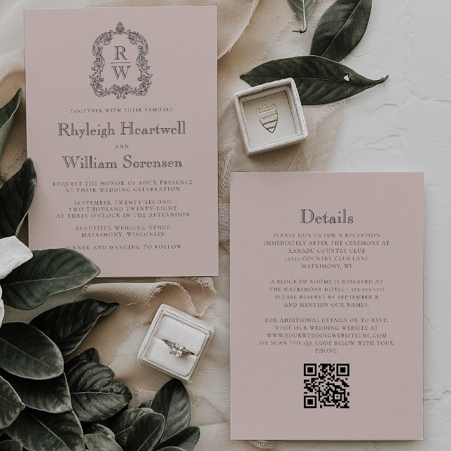Blush Pink Monogram Crest QR Code Wedding Inbjudningar (Skapare uppladdad)