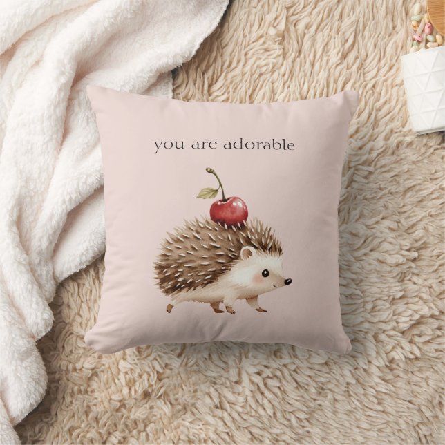 Blush Pink Red Cherry Adorable Hedgehog Kudde (Filt)