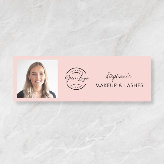 Blush Pink Script Logo Photo Makeup Namnbricka (Skapare uppladdad)