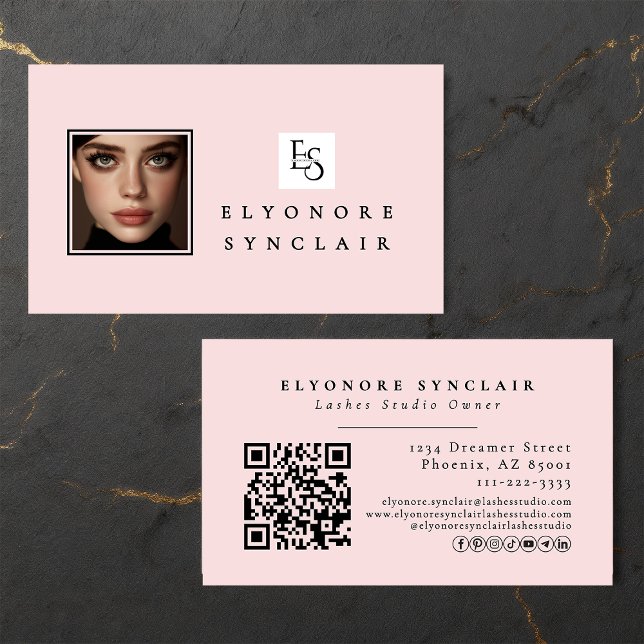 Blush Pink Script Logo QR Code Photo Lashes Visitkort (Skapare uppladdad)