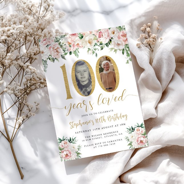Blush Rosa Blommig Foto 100-års Födelsedagsinbjuda Inbjudningar (Skapare uppladdad)