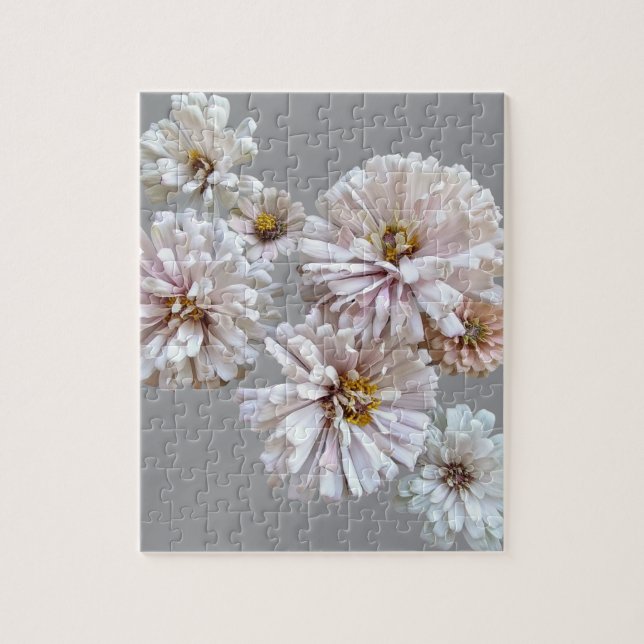 Blush Zinnia Collage Puzzle Pussel (Vertikal)