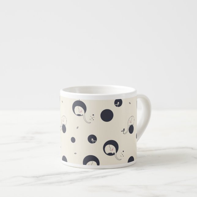 Blygt elefantmönster espressomugg (Framsida höger)