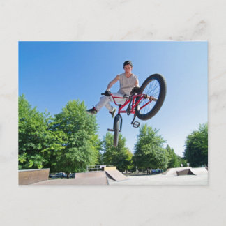 BMX Bike Stunt svan whip Vykort