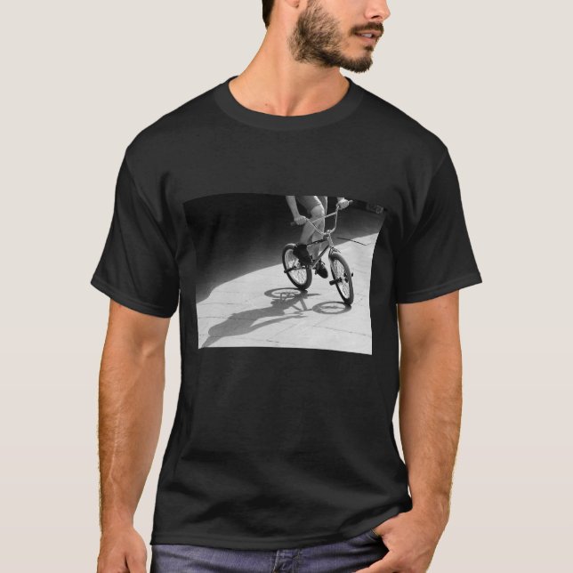 bmx-cykel grunge, svart, vitt foto t shirt (Framsida)