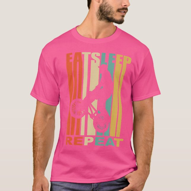 BMX Ött viloläge BMX Wheelie Upprepa BMX T Shirt (Framsida)