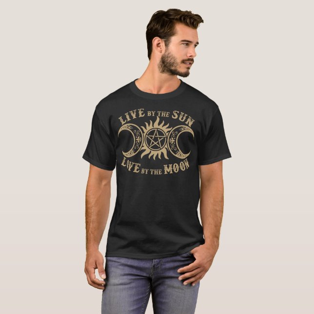 Bo vid solkärleken vid månetshirten tee (Hel framsida)