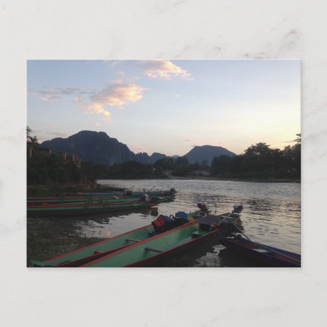 Boats in Vang Vieng Vykort (Framsida)