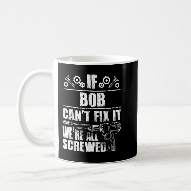 BOB Gift Namn åtgärdar den med en fin födelsedag P Kaffemugg (Vänster)