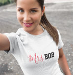 BOB Shirt Tröja<br><div class="desc">Rolig tröja säger BOB. Anpassa den genom att ändra namn till spelar ingen roll som du vill. Du kan också ändra teckensnittet färg och stil. Gör en Underbar gåva!</div>