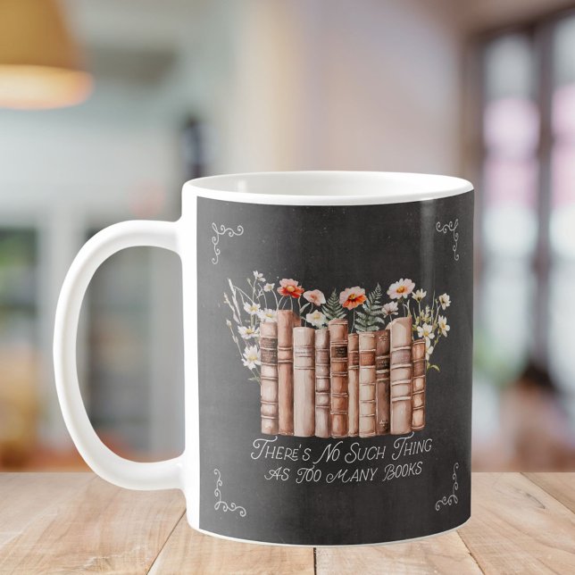 Böcker med blommor och citat på svart skrivtavla kaffemugg (In situ)