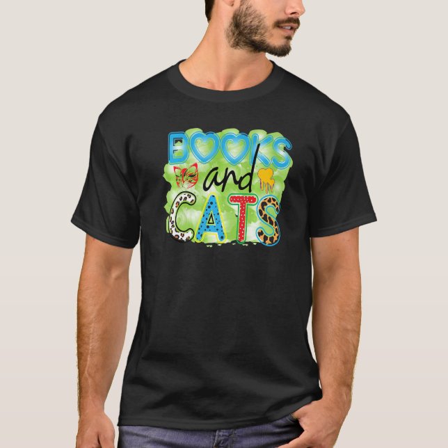 Böcker Och Katter Grafisk Lappteknik Katt T Shirt (Framsida)
