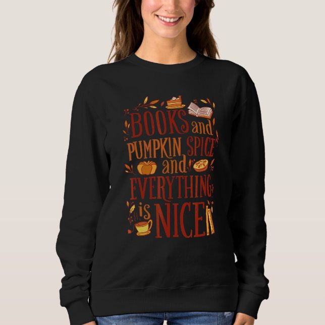Böcker Pumpa Krydda Och Tretton Halloween För Kvin T Shirt (Framsida)